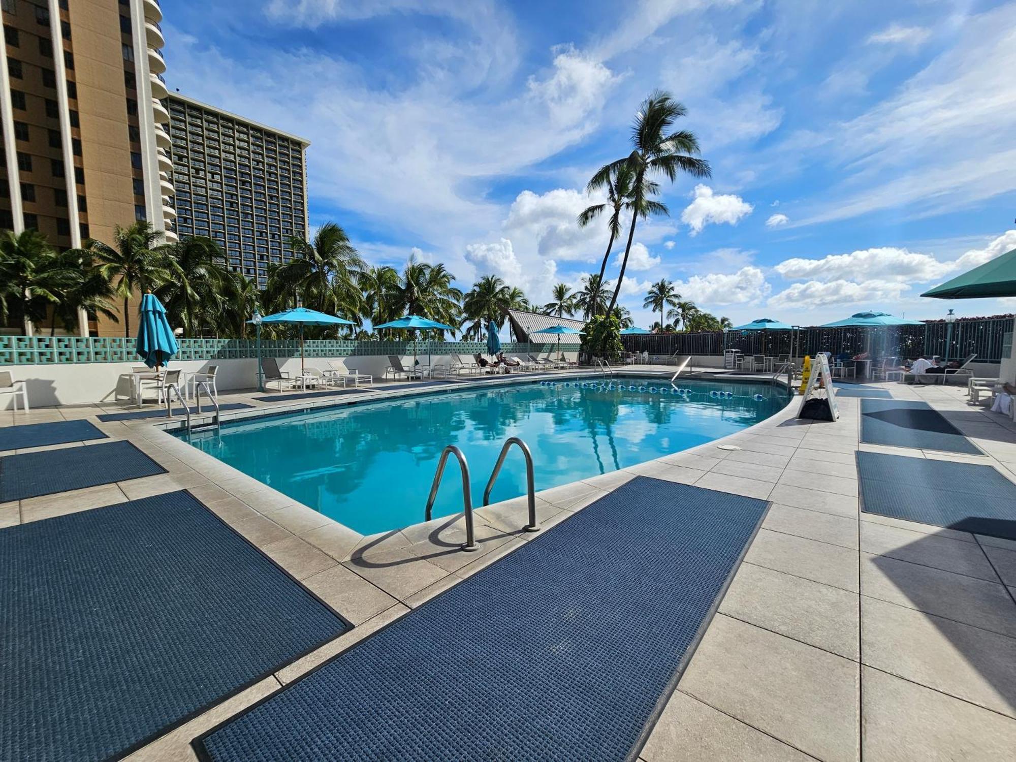 Ilikai Tower One Bedroom Lagoon View Waikiki Condos With Lanai & Free Wifi Honolulu Zimmer foto
